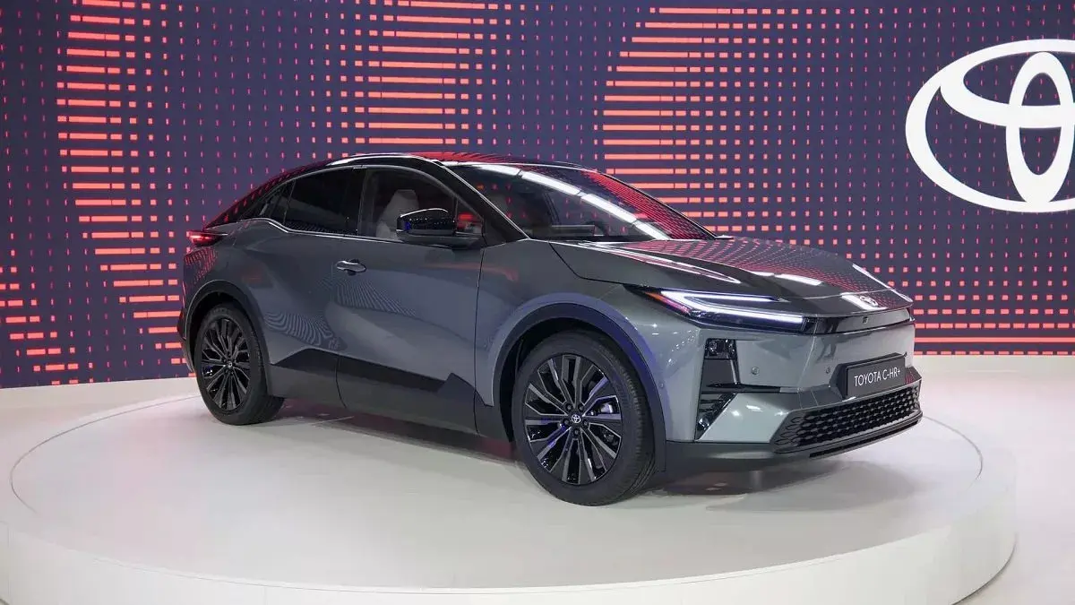 2026-toyota-c-hr-live-photos-2.jpg_11zon