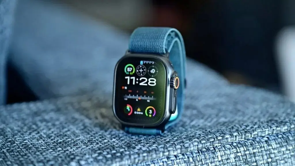 62004-128399-61633-127601-Apple-Watch-Ultra-with-Strap-on-Couch-xl-xl-1024x576.jpg_11zon