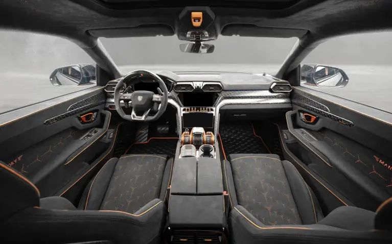 venatus_coupe_evo_c_black_interior-767x478_11zon