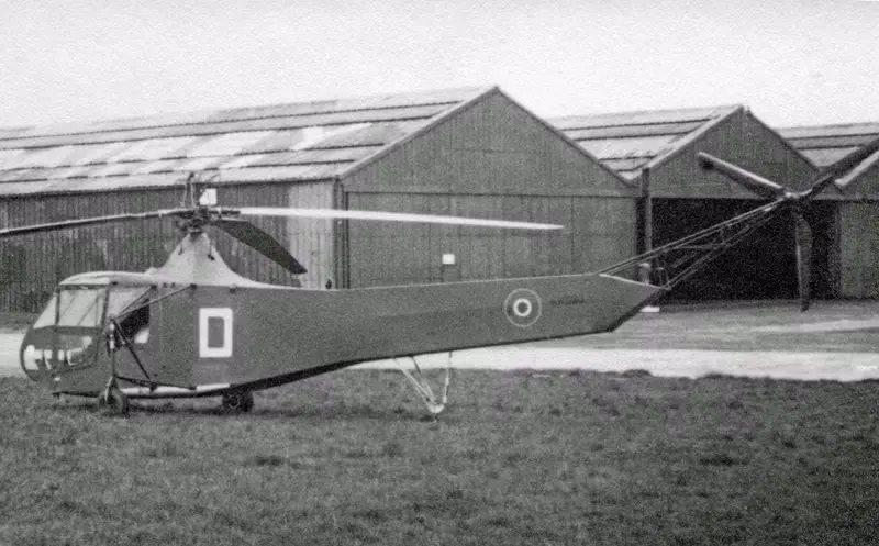 sikorsky_r-4b_hoverfly_i_kk990_fairey_rwy_10-45_edited-2