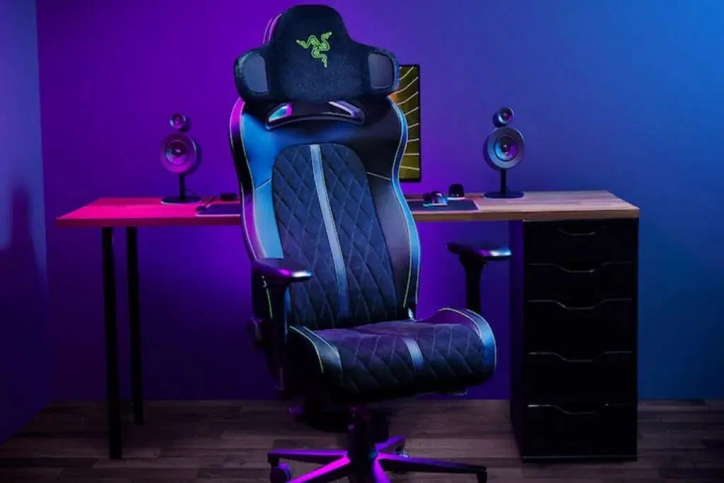 Razer-prototype-gaming-chair-blasts-you-with-hot-or-cold-air-1024x683.jpg_11zon