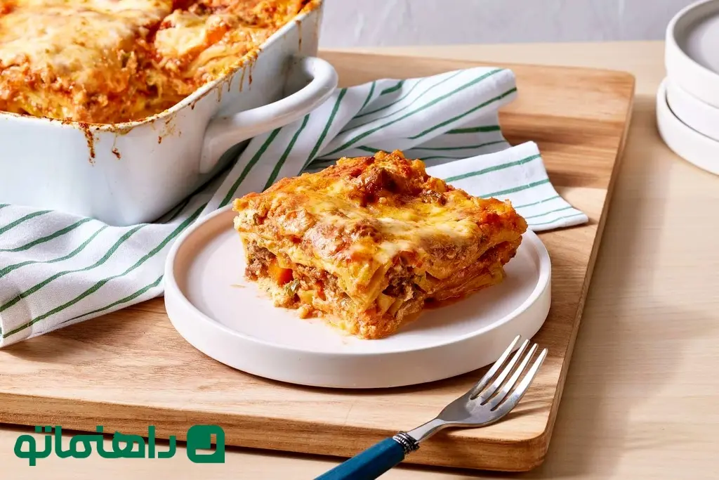 MSL-1532365-lasagna-with-meat-sauce-hero-horiz-0723-686ec315ab17473f8d54dad652ab02cf