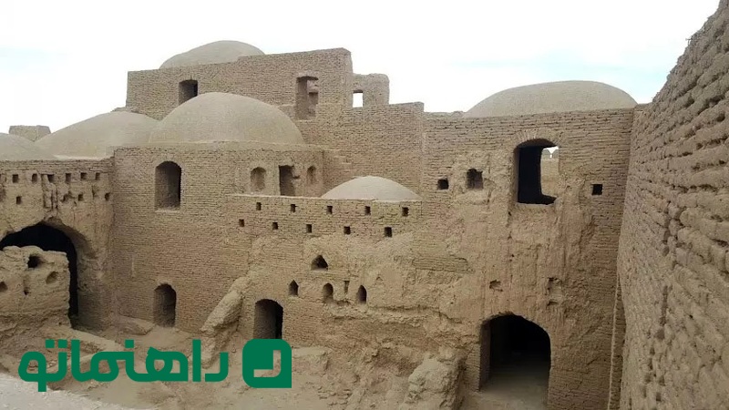 قلعه رستم (در کوه خواجه)