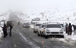 زمستان در آفریقای جنوبی از راه رسید! ؛ تصاویر بارش برف در آفریقا + ویدئو