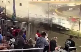 تصادف شدید در مسابقه اتومبیل‌رانی آمریکا + ویدئو