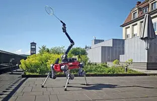  ربات هوش مصنوعی که با انسان‌ها بدمینتون بازی می‌کند + ویدئو