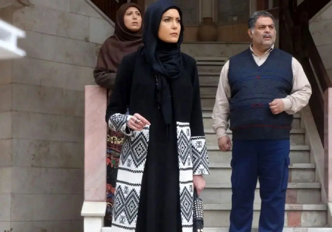 استایل خاص آیناز سریال آنام در ایتالیا