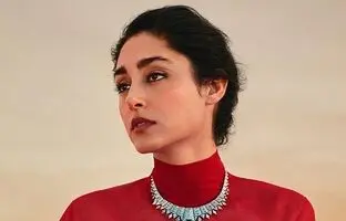 استایل به سبک سلبریتی‌ها؛ استایل گلشیفته فراهانی با لباس ابریشمی از برند گوچی