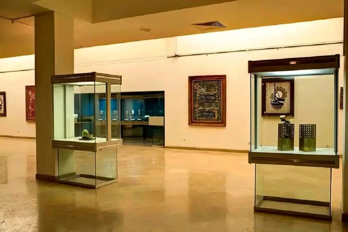  جنجال فروش مخفیانه ۳۰ تابلوی آنتیک شهرداری در دبی 