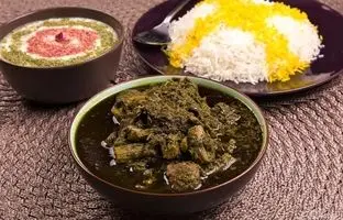 طرز تهیه خورشت کرفس غلیظ و لعابدار / سبزی های خورشت کرفس + رازهای روغن انداختن خورشت کرفس + کالری و ارزش غذایی خورشت کرفس