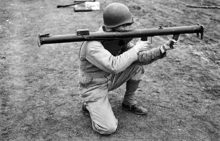 چرا راکت‌اندازهای ضد تانک را «بازوکا» می‌نامیدند؟