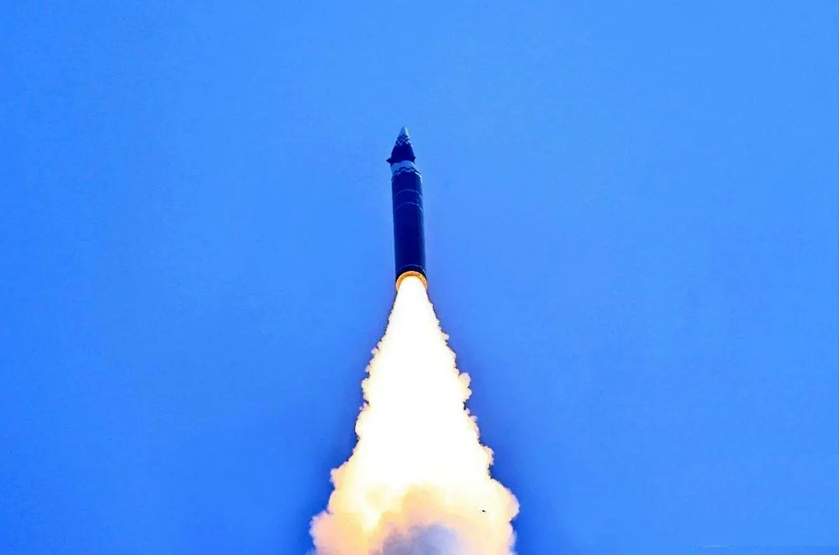 رونمایی از موشک جدید کره شمالی  + عکس