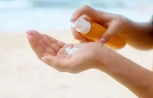تفاوت بین ضدآفتاب‌های شیمیایی و معدنی چیست؟
