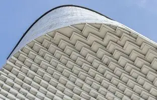 وقتی معماری مدرن، همسایه تاریخی‌اش را در آغوش می‌گیرد + تصاویر