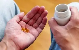 کاهش سن بیولوژیکی با مصرف روزانه ویتامین D3؛ چند سال جوان‌تر می‌شویم؟