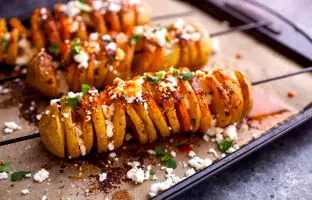 خوشمزه بپزید؛ طرز تهیه سیب زمینی فنری