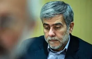 شهید فریدون عباسی با لباس نظامی در خرمشهر؛ دهه ۶۰