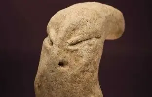 مجسمه «انسان مارنما» متعلق به ۷۵۰۰ سال پیش