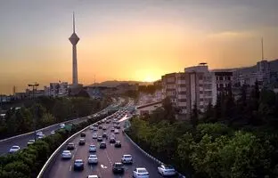 (تصویر) بادیگاردهای برج میلاد؛ فردا هوای تهران پاییزی می‌شود!