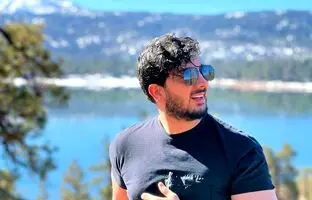 
فرزاد فرزین مجری شد
