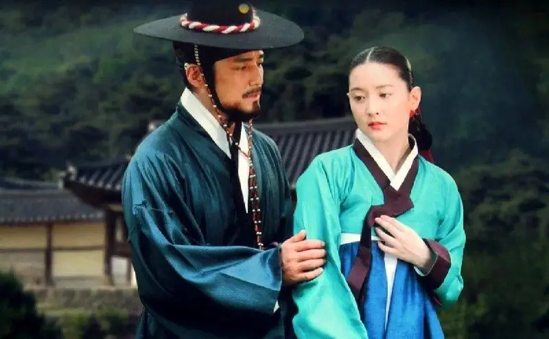 تیپ و چهره دیدنی «یانگوم» در ایتالیا؛ لی یونگ ئه در 53 سالگی + عکس