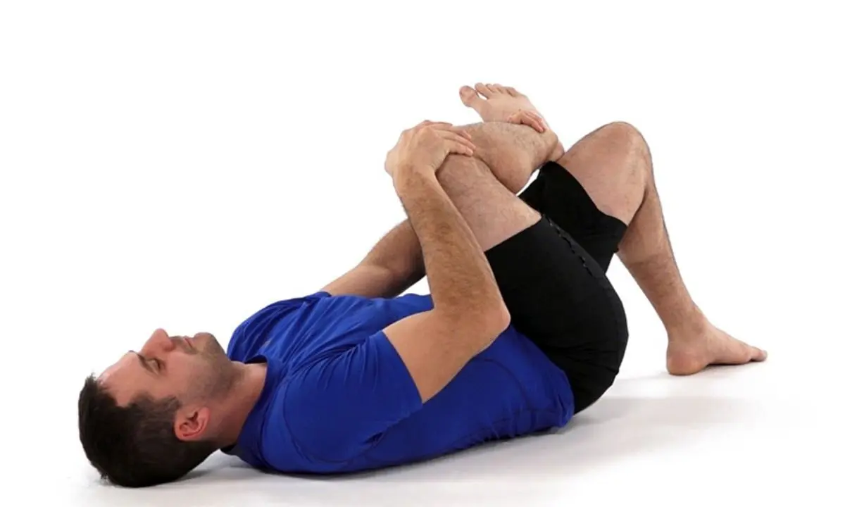 آموزش چند حرکت اصلاحی ساده برای کاهش درد سیاتیک + ویدئو