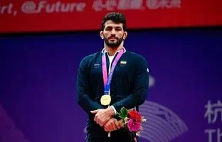 حسن یزدانی داماد شد+ ویدئو | پخش دسته های شاباش بر سر شیر شاه + ویدئو