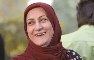 (تصویر) واکنش جنجالی مریم امیرجلالی به محبت یک هوادار و کشیدن نقاشی چهره‌اش