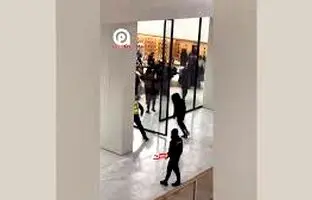 غارت فروشگاه اپل لندن در روز روشن! + ویدئو