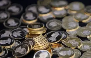 
سکه‌های بانک مرکزی با دلار چند هزار تومانی پیش فروش می‌شود؟
