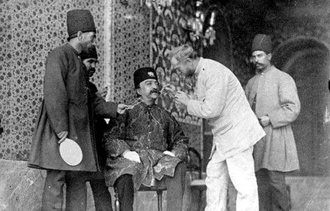 دندان‌کشی و دندان‌پزشکی در تاریخ ایران؛ از دلاک‌ها تا دندان‌پزشکی مدرن 