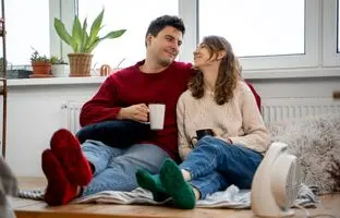 این کار ساده می‌تواند رضایت شما از رابطه عاطفی خود را ۲۰ درصد افزایش دهد