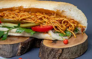 طرز تهیه ساندویچ ماکارونی برای مدرسه