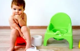 راهنمای فرزندپروری؛ این علائم نشان می‌دهد که کودک شما آماده از پوشک گرفتن است