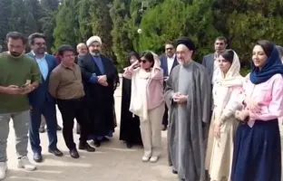 بازدید محمد خاتمی از آتشکده زرتشتیان یزد + ویدئو