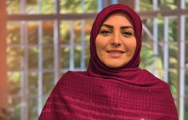  واکنش المیرا شریفی مقدم به حرکات سگ‌ زنده‌یاب در آنتن زنده! + ویدئو