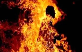 کارگر هفت‌تپه خودش را به آتش کشید
