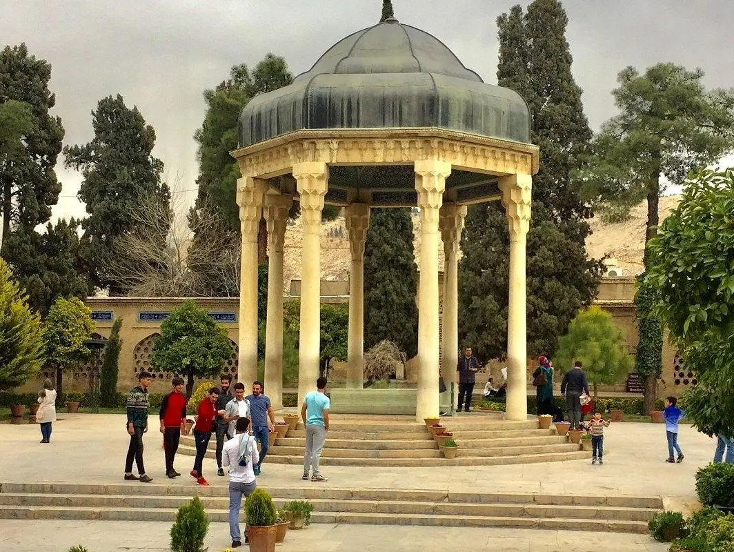  فال حافظ امروز پنجشنبه 4 اردیبهشت ماه 1404 