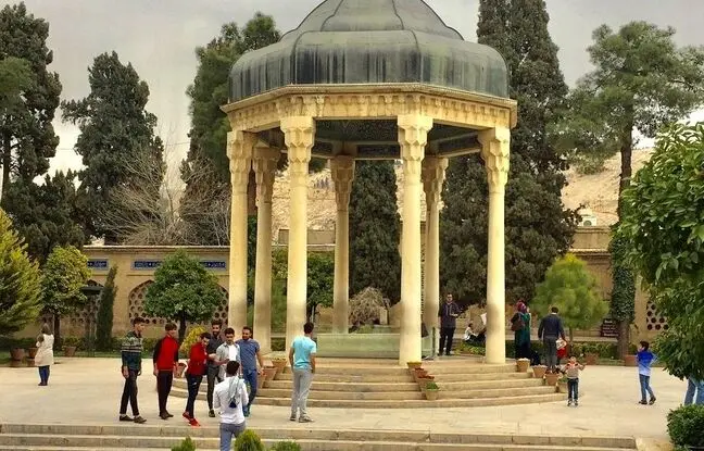  فال حافظ امروز جمعه 23 شهریور ماه 1403 