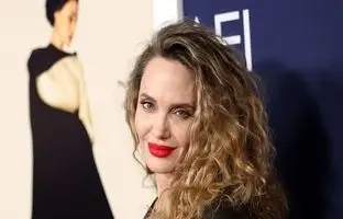 سفر در زمان؛ «آنجینا جولی» در 16 سالگی در کنار پدرش؛ سال 1370