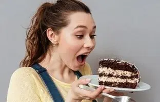 2 راهکار سریع برای کنترل هوس شیرینی‌جات + ویدئو