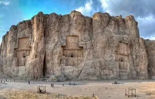 چه خبر از کوه رحمت تخت جمشید؛ معدن‌کاوی متوقف شد؟
