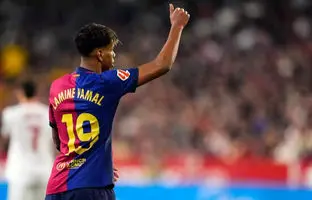 راز جالب پشت نام لامینه یامال و اینکه چرا هر دو اسم او پشت پیراهنش آمده است