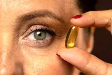 آیا ویتامین‌ها می‌توانند جلوی پیری را بگیرند؟