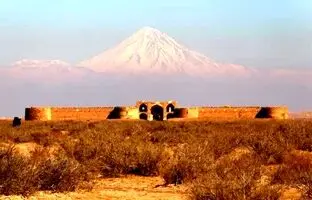 حیرت انگیزترین کاروانسرای به جا مانده از دوره باستان؛ کاروانسرای دیر گچین قم 