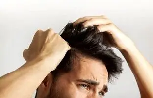 خارش سر ناشی از کمبود چه ویتامینی است؟