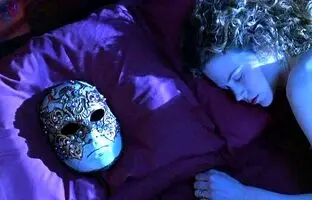 نقد فیلم Eyes Wide Shut – پشت ماسک آدم‌ها!