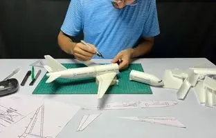 به همین سادگی با یونولیت هواپیمای اسباب بازی بساز + ویدئو