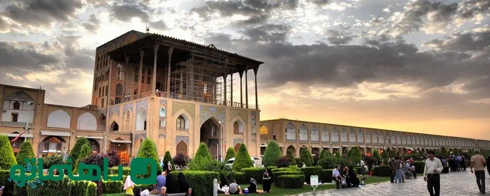 جاهای دیدنی اصفهان؛ زیباترین بناهای تاریخی برای گرم شدن در یک روز سرد