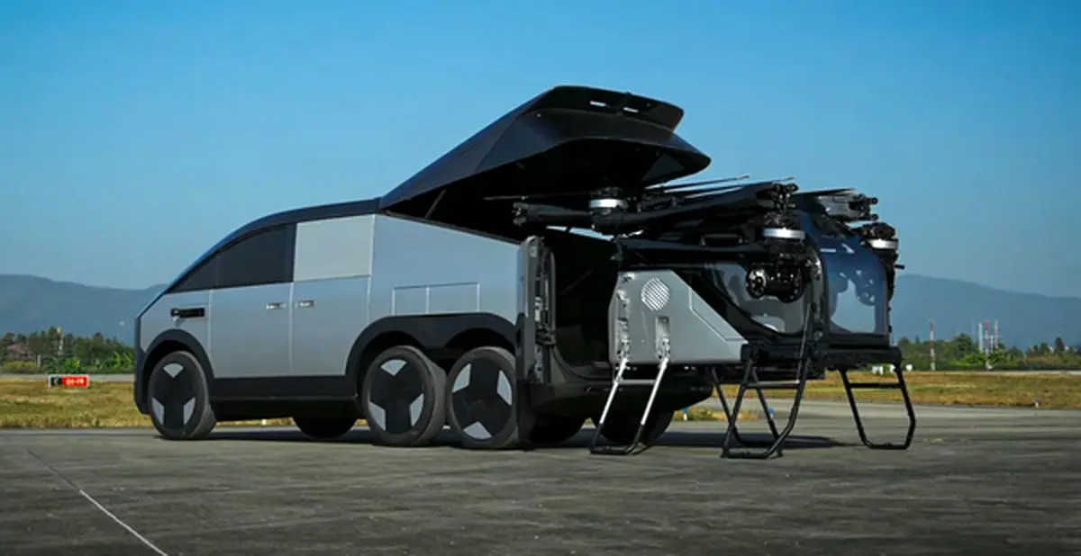  رونمایی از خودروی پرندهٔ قابل حمل با وانت